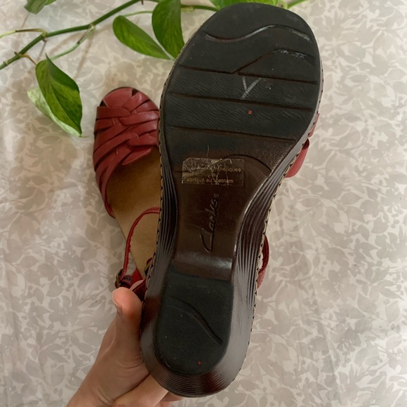 Clarks Women’s Wedge Fisherman Sandals - Picture 8 of 8